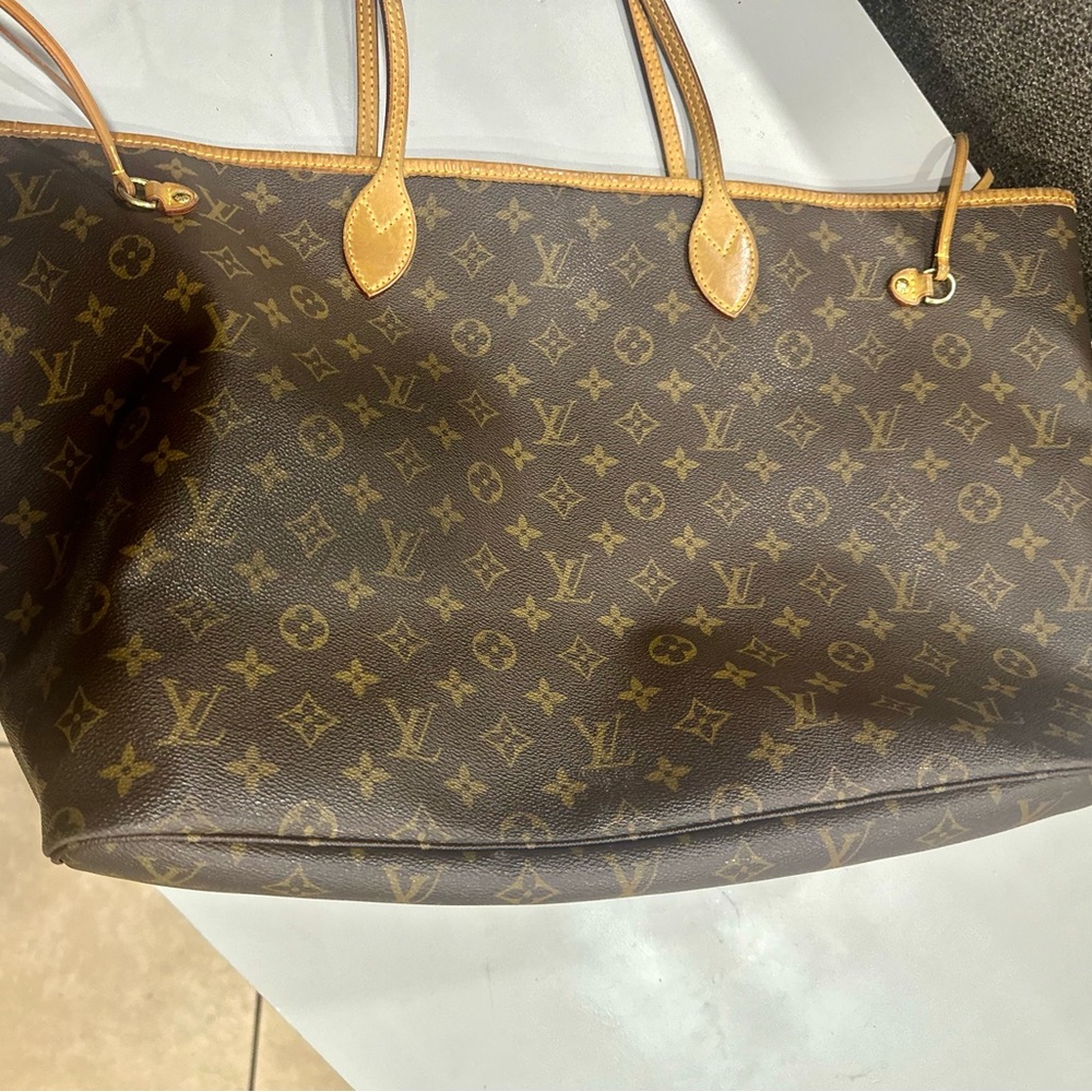 Louis Vuitton Monogram Tote Bag - Brown